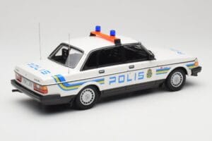Volvo 240 GL Polis Sweden Minichamps 1:18 155171490 Metall - pilt 2/6