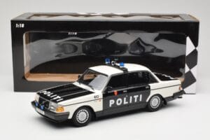 Volvo 240 GL Politi Norway Must Minichamps 1:18 155171496 Metall - pilt 6/6