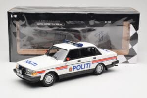Volvo 240 GL Politi Norway Minichamps 1:18 155171491 Metall - pilt 6/6
