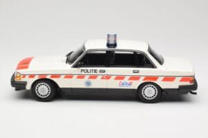 Volvo 240 GL Politie Netherlands Minichamps 1:18 155171498 Metall - pilt 3/6
