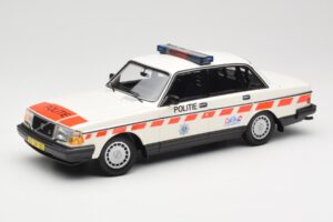 Volvo 240 GL Politie Netherlands Minichamps 1:18 155171498 Metall
