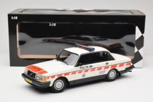Volvo 240 GL Politie Netherlands Minichamps 1:18 155171498 Metall - pilt 6/6