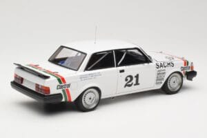 Volvo 240 Turbo #21 P. Stureson DTM Winner Wunstorf 1985 AUTOart 1:18 88592 Metall - pilt 3/8