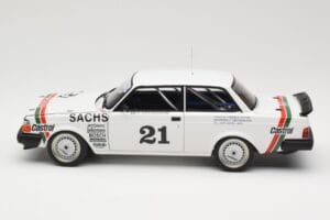Volvo 240 Turbo #21 P. Stureson DTM Winner Wunstorf 1985 AUTOart 1:18 88592 Metall - pilt 4/8