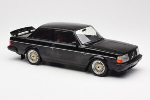Volvo 240 Turbo Must Custom IXO 1:18 18CMC178 Metall - pilt 4/6