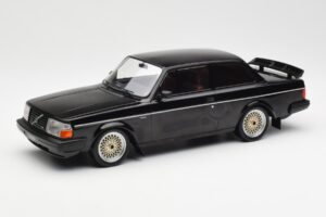 Volvo 240 Turbo Must Custom IXO 1:18 18CMC178 Metall