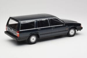 Volvo 740 GL Universaal Tumeleroheline Metallik Minichamps 1:18 155171771 Metall - pilt 2/6