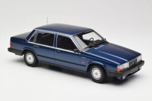 Volvo 740 GL Dark Blue Metallic Minichamps 1:18 155171701 Metall - pilt 4/6