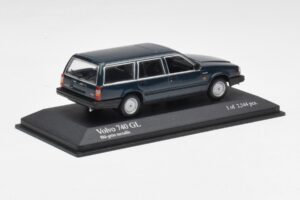 Volvo 740 GL Estate Sinirohelane Metallic Minichamps 1:43 943171713 Metall - pilt 2/4
