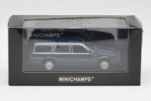 Volvo 740 GL Estate Sinirohelane Metallic Minichamps 1:43 943171713 Metall - pilt 4/4