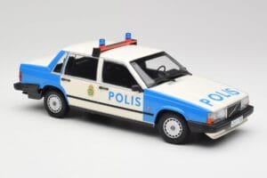 Volvo 740 GL Rootsi Politsei Minichamps 1:18 155171791 Metall - pilt 4/6