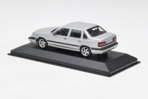Volvo 850 Hõbedane Minichamps 1:43 430171402 Metall - pilt 3/4