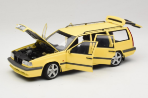 Volvo 850 T-5R Universaal Cream Yellow AUTOart 1:18 79506 Metall - pilt 2/8
