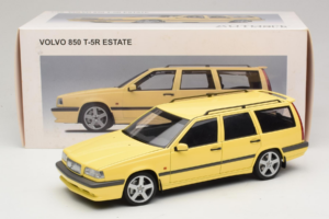 Volvo 850 T-5R Universaal Cream Yellow AUTOart 1:18 79506 Metall - pilt 8/8