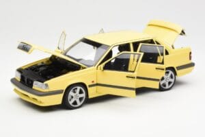 Volvo 850 T-5R Kollane AUTOart 1:18 79501 Metall - pilt 2/8