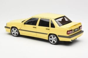 Volvo 850 T-5R Kollane AUTOart 1:18 79501 Metall - pilt 7/8