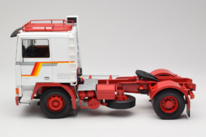 Volvo F12 Valge Punane Road Kings 1:18 RK180031 Metall - pilt 4/8