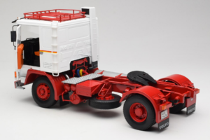 Volvo F12 Valge Punane Road Kings 1:18 RK180031 Metall - pilt 5/8