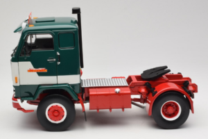 Volvo F88 Bilspedition Roheline Valge MCG 1:18 MCG18139 Metall - pilt 4/8
