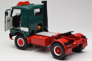 Volvo F88 Bilspedition Roheline Valge MCG 1:18 MCG18139 Metall - pilt 5/8