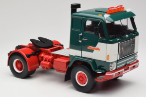 Volvo F88 Bilspedition Roheline Valge MCG 1:18 MCG18139 Metall - pilt 6/8