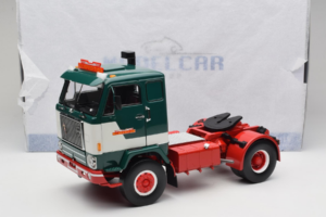 Volvo F88 Bilspedition Roheline Valge MCG 1:18 MCG18139 Metall - pilt 8/8