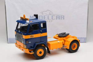 Volvo F88 Tumesinine Kollane MCG 1:18 MCG18140 Metall - pilt 8/8