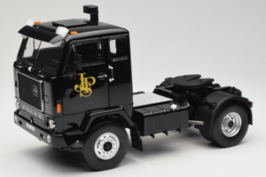 Volvo F88 John Player Special Black MCG 1:18 MCG18217 Metall
