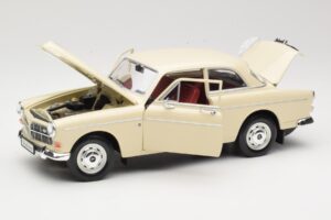 Volvo P121 Amazon Valge Revell 1:18 08866 Metall - pilt 2/8