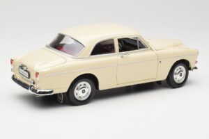 Volvo P121 Amazon Valge Revell 1:18 08866 Metall - pilt 3/8