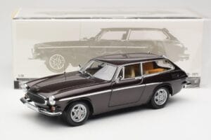 Volvo P1800 ES Pruun Metallic Minichamps 1:18 100171615 Metall - pilt 8/8