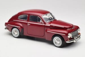 Volvo PV544 Cherry Red Revell 1:18 08887 Metall - pilt 6/8
