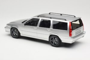 Volvo V70 R P80 Hõbedane DNA 1:18 DNA000155 Metall - pilt 5/6