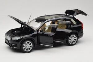 Volvo XC90 Onyx Black Paudi Model 1:18 9430842 Metall - pilt 2/8