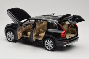 Volvo XC90 Onyx Black Paudi Model 1:18 9430842 Metall - pilt 5/8