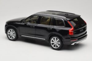 Volvo XC90 Onyx Black Paudi Model 1:18 9430842 Metall - pilt 7/8