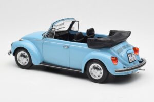 Volkswagen Beetle 1303 Kabriolett Helesinine Norev 1:18 188531 Metall - pilt 5/6