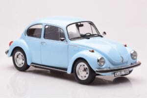 Volkswagen Beetle 1303 Helesinine Norev 1:18 188532 Metall - pilt 4/6