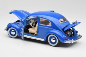 Volkswagen Beetle Sinine Bburago 1:18 23124646 Metall - pilt 5/8