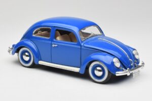 Volkswagen Beetle Sinine Bburago 1:18 23124646 Metall - pilt 6/8