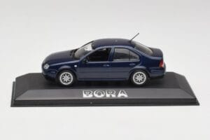Volkswagen Bora Ocean Sinine Minichamps 1:43 8198223B Metall