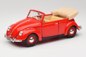 Volkswagen Kabriolett Ruby Punane Maisto 1:18 32826 Metall