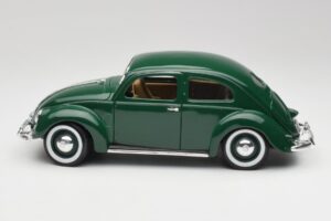 Volkswagen Export Sedan Beryl Roheline Maisto 1:18 31820 Metall - pilt 4/8