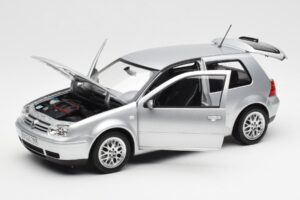 Volkswagen Golf Mk5 GTI Hõbedane Norev 1:18 188570 Metall - pilt 2/8