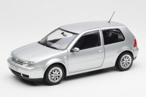 Volkswagen Golf Mk5 GTI Hõbedane Norev 1:18 188570 Metall