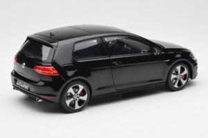 Volkswagen Golf Mk7 GTI Must Norev 1:18 188550 Metall - pilt 3/8