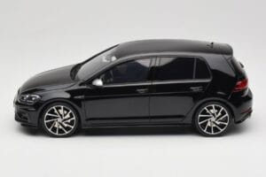 Volkswagen Golf R Mk7 Deep Black Otto 1:18 OT417 Vaik - pilt 3/6