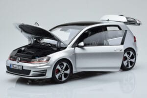 Volkswagen Golf GTI Mk7 Reflex Hõbedane Norev 1:18 188551 Metall - pilt 2/8