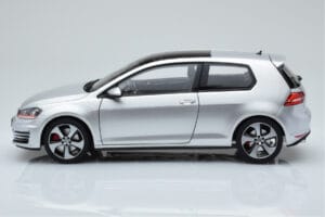 Volkswagen Golf GTI Mk7 Reflex Hõbedane Norev 1:18 188551 Metall - pilt 4/8
