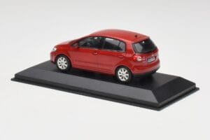 Volkswagen Golf Plus Tornado Punane Minichamps 1:43 821911110 Metall - pilt 3/4